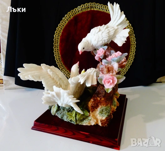 Порцеланова скулптура Бели Гълъби,Napoli Collection 2.5 кг. , снимка 8 - Статуетки - 54988456