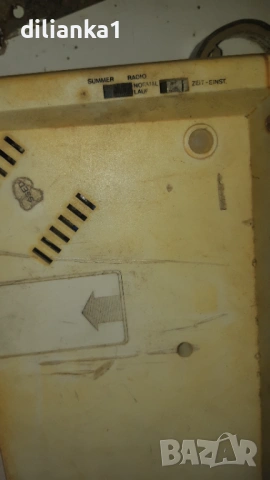 Старо радио с часовник, снимка 3 - Радиокасетофони, транзистори - 54358222