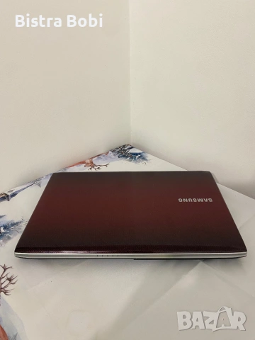 Samsung , снимка 2 - Лаптопи за дома - 54971283