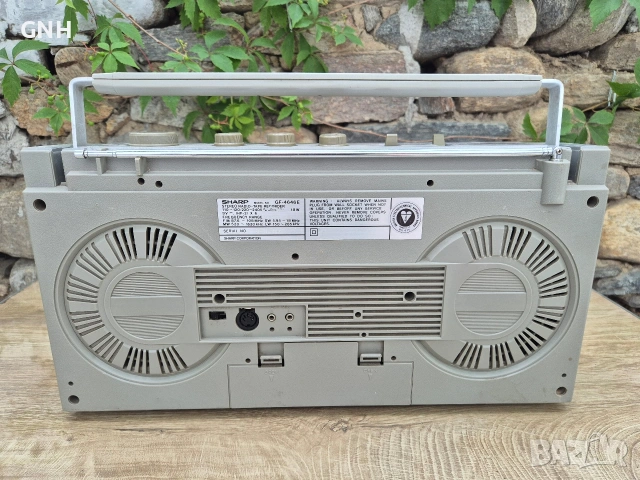 Радиокасетофон Sharp GF-4646E, снимка 5 - Радиокасетофони, транзистори - 55190406