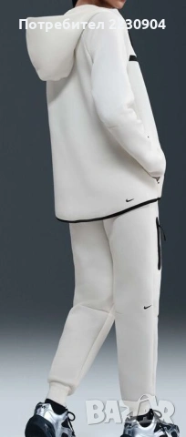 Комплект Nike Tech Fleece , снимка 2 - Спортни екипи - 54441747