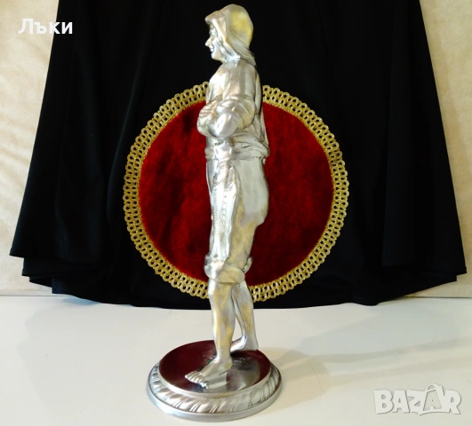 Калаена скулптура Рибар,35 см.,2 кг. , снимка 4 - Статуетки - 55101532
