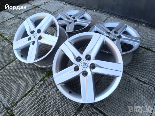 ОРИГИНАЛНИ джанти 17 ' цола 5x114,3 Toyota Auris / Тойота Аурис 7J ET50, снимка 2 - Гуми и джанти - 54793436