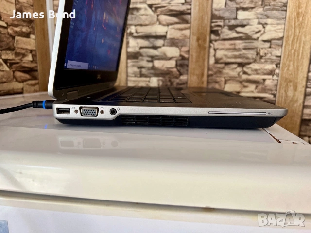 Лаптоп Dell , снимка 5 - Лаптопи за работа - 55100127