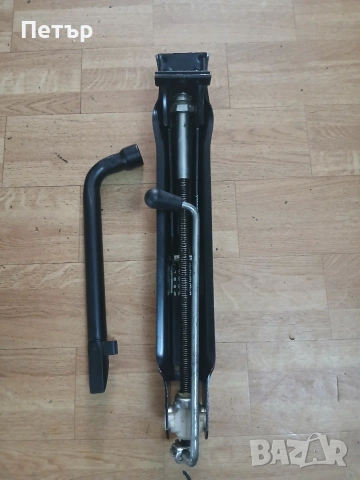 Крик и ключ за фв Т5 Т5.1Т6 Т6.1 нови оргинални, снимка 16 - Аксесоари и консумативи - 54068332