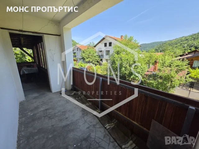 Двуетажна просторна къща в село Стоките, обл. Габрово., снимка 15 - Къщи - 55349179