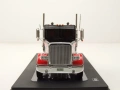 Freightliner FLC 120 64 T влекач 1977 - мащаб 1:43 на IXO Models моделът е нов в PVC дисплей-кейс, снимка 6
