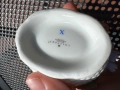 Фина порцеланова флорална композиция от Coalport, снимка 3