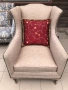 фотьойл от "Henredon" Wingback Nailhead Club Lounge -Бежов ленен фотьойл с крила, снимка 1