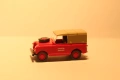 WIKING H0 1/87 LAND ROVER ПОЖАРНА КОЛИЧКА КАМИОН МОДЕЛ, снимка 1