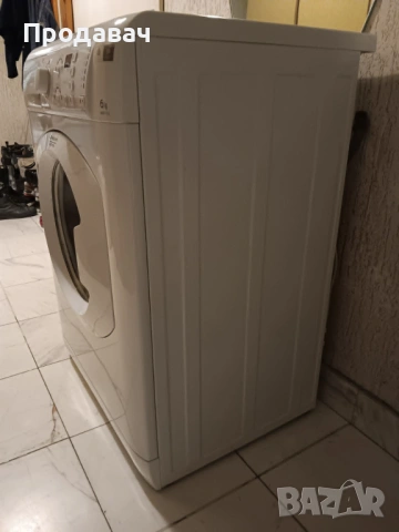 Роботеща и запазена пералня Hotpoint Ariston 6кг/1200 оборота, прозведена в Италия, снимка 2 - Перални - 54582629