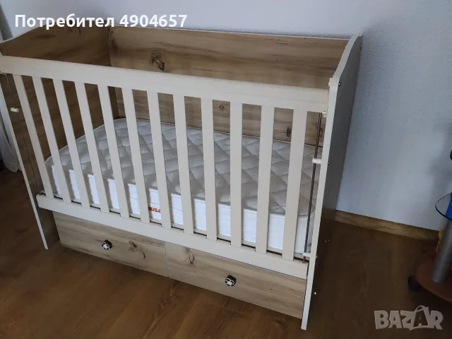 Дървена бебешка кошара с люлка + НЕПОЛЗВАН матрак и чекмеджета, снимка 2 - Бебешки легла и матраци - 55500549