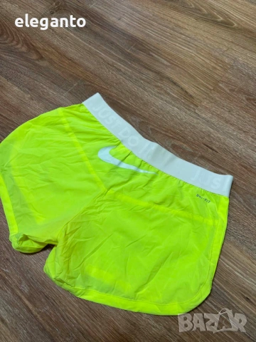 Дамски шорти Nike Fast Tempo  Dri-FIT Running High CUT Shorts , S  размер, снимка 2 - Спортни екипи - 54554454