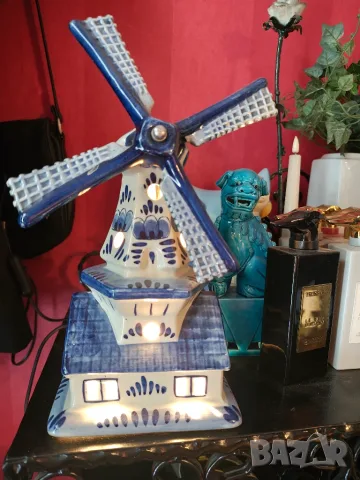 Delft нощна лампа мелница, снимка 2 - Настолни лампи - 55303619