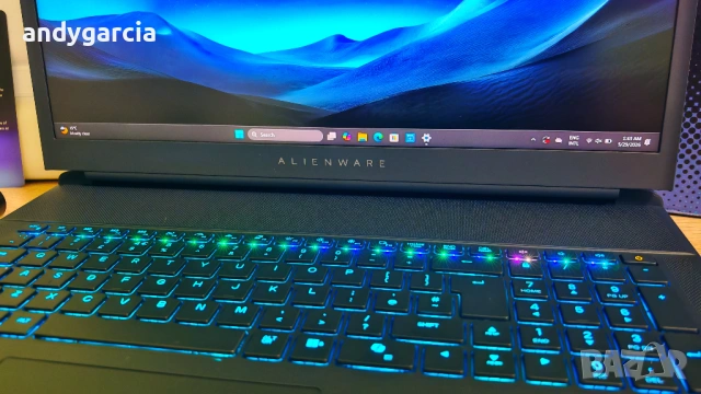 Dell Alienware 18/NVidia RTX 5070 8GB/Core Ultra 7 255HX/16GB RAM/1TB/18 Quad HD 144hz 100% DCI-P3, снимка 13 - Лаптопи за игри - 54651274