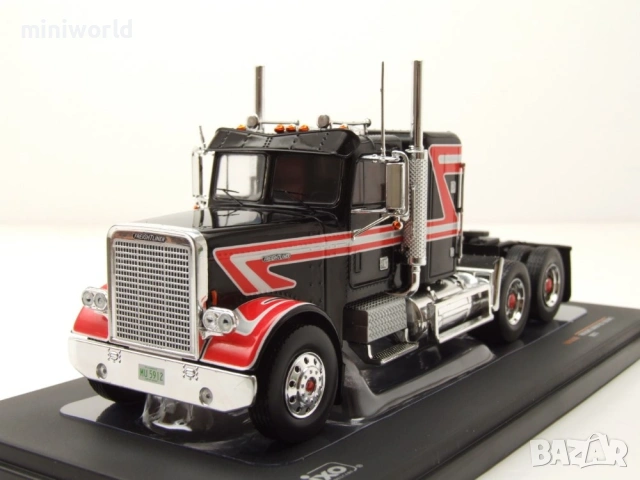 Freightliner FLC 120 64 T влекач 1977 - мащаб 1:43 на IXO Models моделът е нов в PVC дисплей-кейс