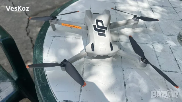 Дрон DJI Mini 3 Fly More Combo + Smart Controller, снимка 2 - Дронове и аксесоари - 55412888