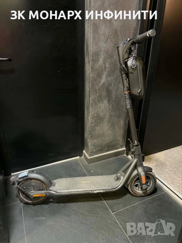 Електрическа тротинетка Ninebot by Segway F2 E+ зарядно, снимка 3 - Велосипеди - 54934629