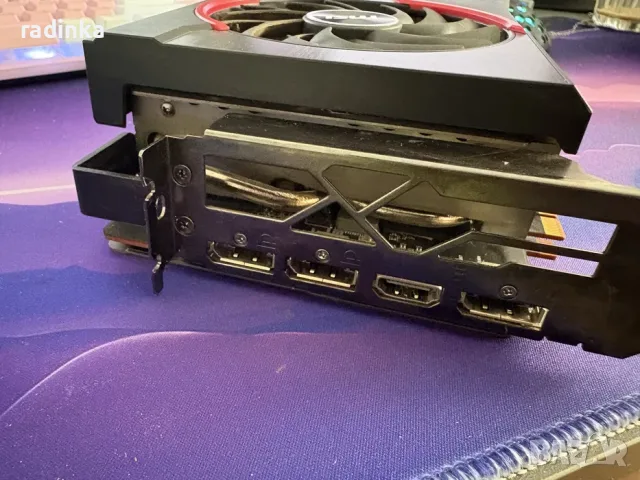 Видеокарта AMD RADEON RX 5700 XT, снимка 3 - Видеокарти - 55638859