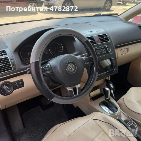 лек автомобил VW Touran
2011, бензин/метан, снимка 2 - Автомобили и джипове - 55605227