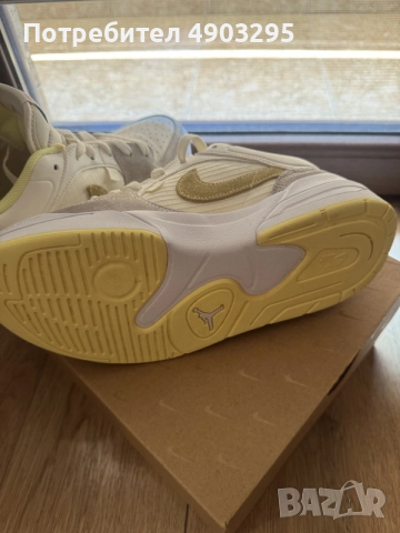 Маратонки Nike Jordan, снимка 4 - Детски маратонки - 55480577