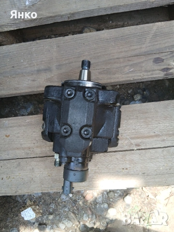 GNP - Bosh Gorivno nagnetatelna pompa MW525 E-39 2.5td 163k.c.M-paket 2003 Tourar avtomatik , снимка 3 - Части - 55058577