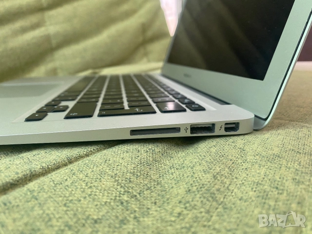 Лаптоп Macbook Air 13'' 2017 8 GB 128GB, снимка 5 - Лаптопи за работа - 55077497