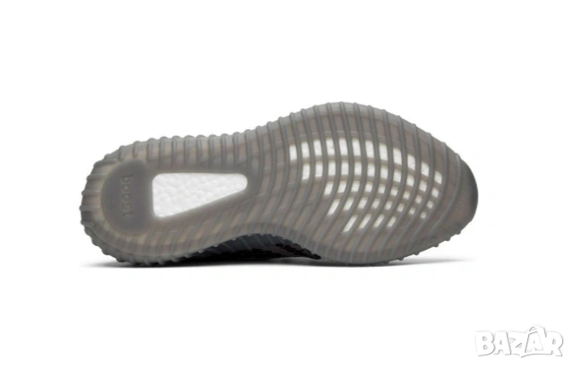 оригинални маратонки adidas Yeezy Boost 350 V2 „Beluga 2.0“ Номер 43 ,5-44, снимка 3 - Маратонки - 54948602