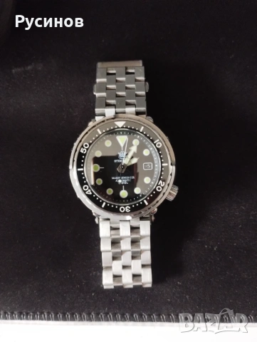 Продавам мъжки часовник Steeldive Tuna 