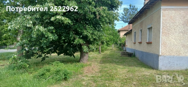 Продавам къща в село Гиген, снимка 4 - Къщи - 55160527