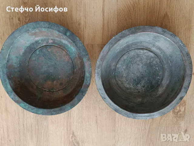 Антикварни стари медни чинии