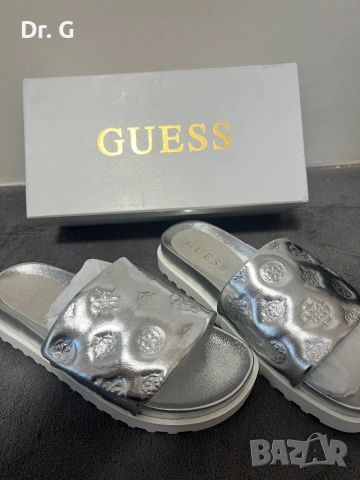 Нови чехли Guess