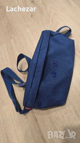 LEVI'S ® Чанта за кръста в Кралско Синьо , снимка 6 - Чанти - 54573420