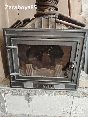 Продавам Камина за Вграждане с водна риза и водна помпа 