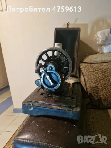 Продавам ръчна шевна машина SINGER /1+1/, снимка 2 - Антикварни и старинни предмети - 55308218