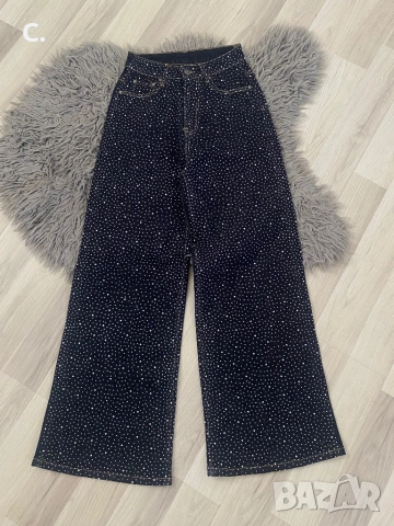 Дамски дънки с камъни