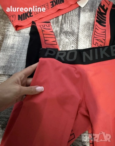 Комплект от 2 части Nike pro Xs , снимка 2 - Сукмани - 54445364