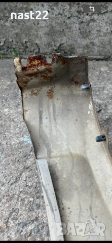 Преден десен калник Шкода Супърб 1-седан, снимка 4 - Части - 53971904