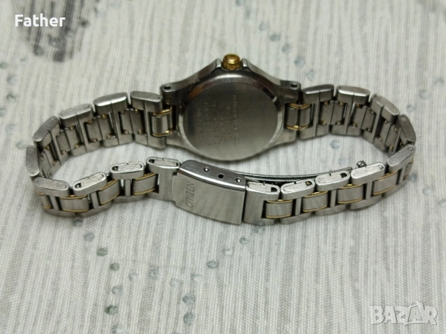 Дамски кварцов часовник Citizen, снимка 4 - Дамски - 54369654