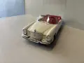 Мерцедес SE 280 1:18 , снимка 7