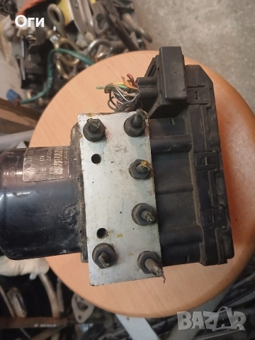 ABS помпа за Голф 4 1J0 907 379 Q / 1J0 614 217 E, снимка 2 - Части - 54042825