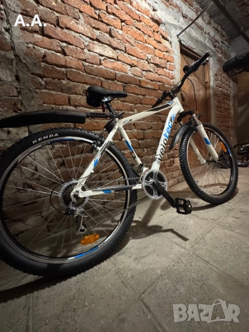 Продавам чисто нов Велосипед VELOTEC PRO 27.5", Бяло/синьо