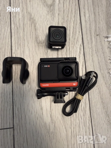 Спортна видеокамера Insta360 ONE Rs Twin Edition, 5.7K, 360°, 4K Wide Angle, Waterproof, HDR, Черен