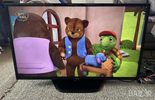 LG 42" LED FHD Телевизор - перфектен, снимка 2 - Телевизори - 54439532