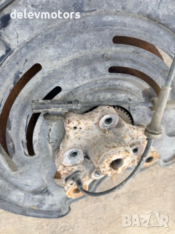 430433572R, 441613619R заден ляв шенкел с главина и диск от Renault Trafic 3 1.6 dci , снимка 6 - Части - 54932252