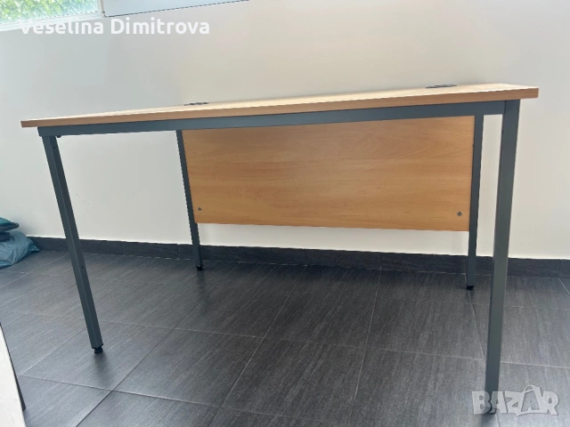 Бюро 120x60 в перфектно състояние, снимка 4 - Бюра - 54806526