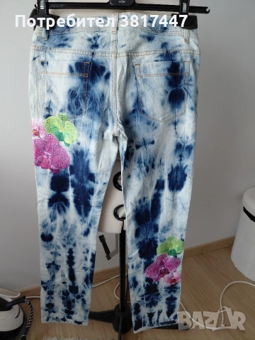 Супер удобни,меки и цветни дънки Justcavalli., снимка 2 - Дънки - 55206442