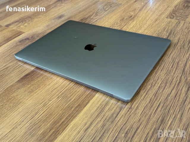 15.4' Core i7 Apple MacBook Pro Late 2016 SG TouchBar 16GB RAM/512GB SSD/Radeon Pro 460 4GB/Бат 4ч, снимка 4 - Лаптопи за работа - 50420967