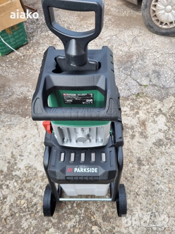 валцова дробилка за клони шредер, снимка 3 - Градинска техника - 54187745