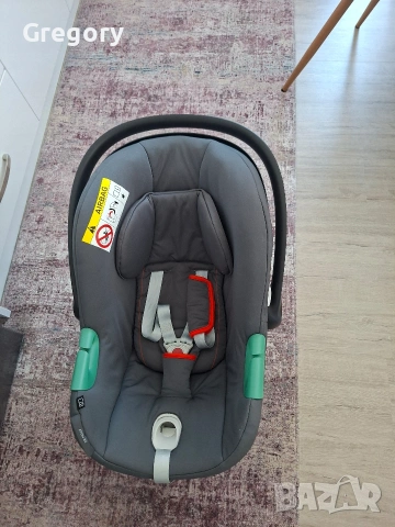 Столче за кола Cybex Aton B2 с основа Isofix в много добре състояние, снимка 8 - Столчета за кола и колело - 55149020